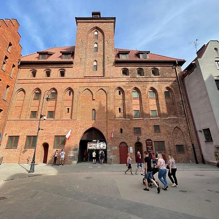 H&T Old Town Szeroka 24 Apartment Gdansk Exterior photo